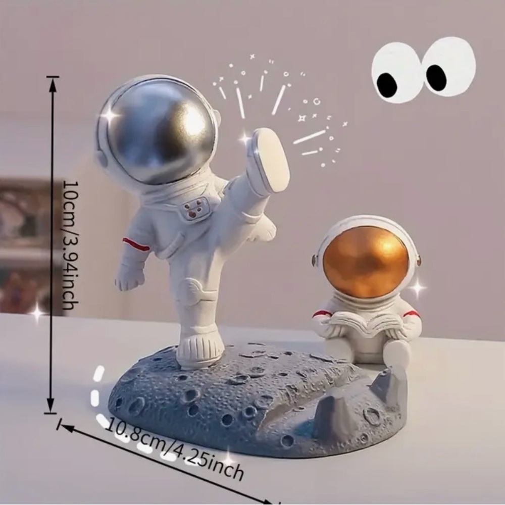 Fun Astronaut Phone Holder. In Silver Visor. New in Box. - Picture 8 of 8